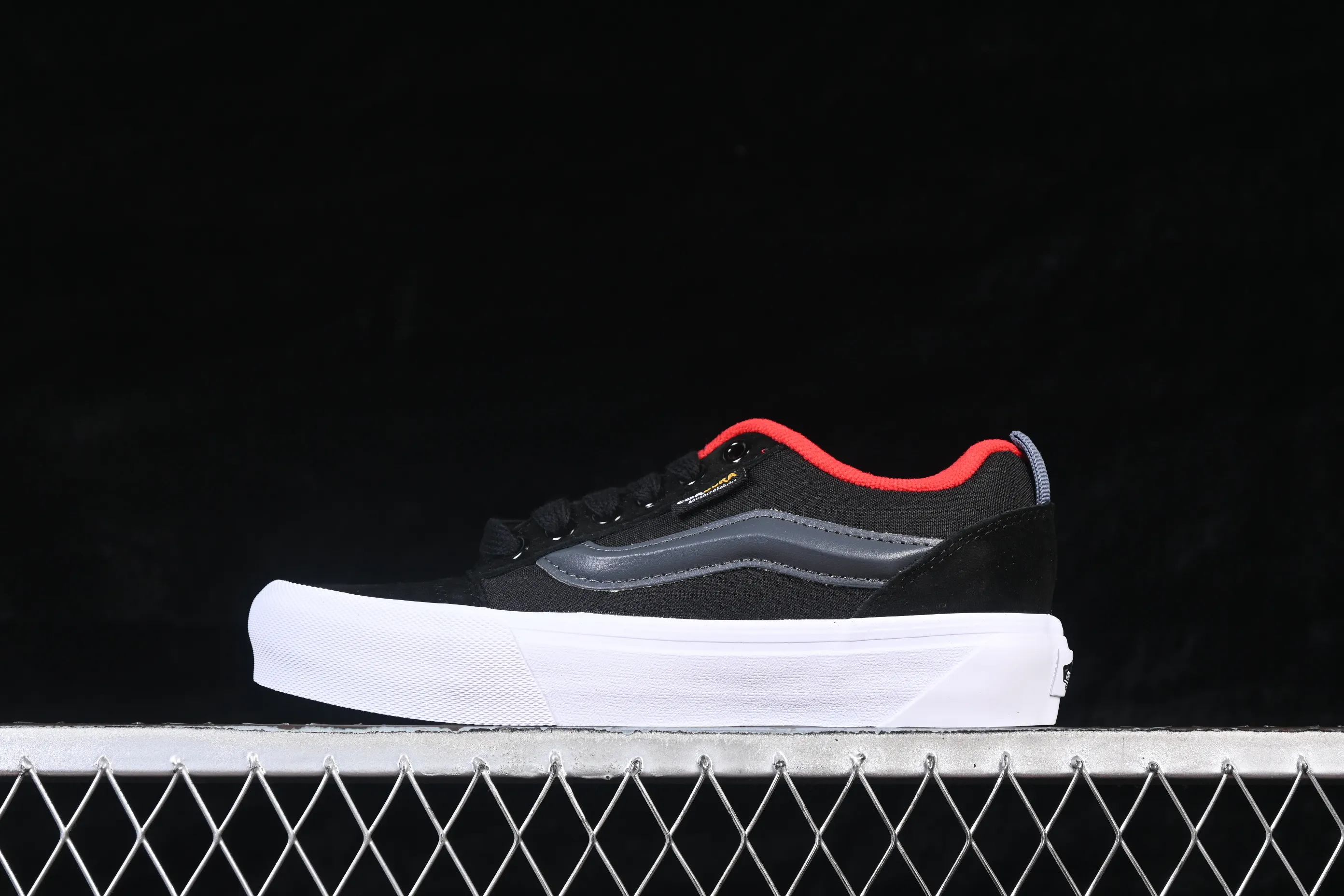 All categories Vans Vans series Vans Low Vans low-top Vans Knu Skool Vans low-top casual skateboard shoes VN0009QC6BT
